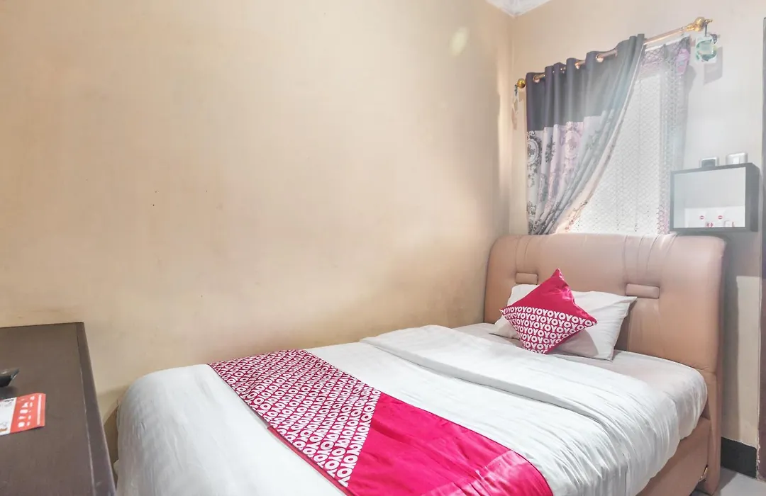 Super Oyo 1640 Fallinda Hotel-1