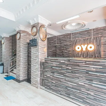 Super Oyo 1640 Fallinda Hotel-3